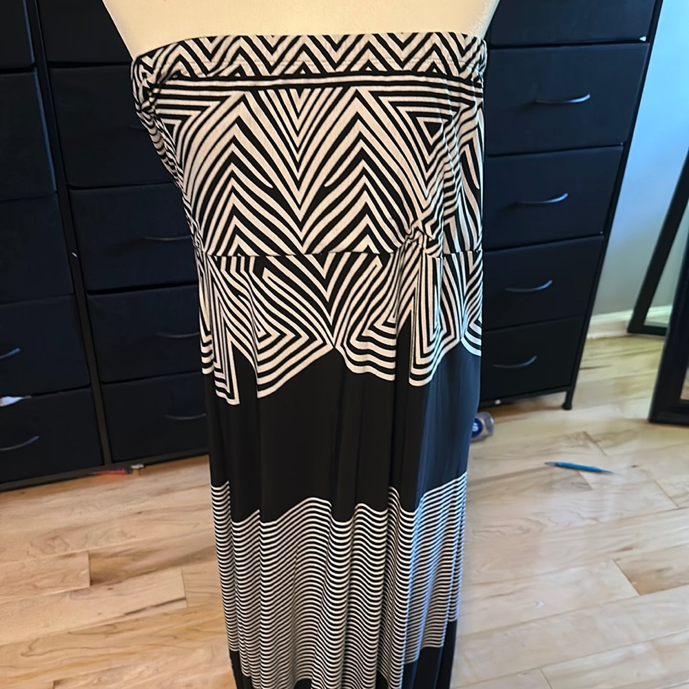 Fashion 2 Figure Maxi Dress